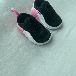Infant girl shoes